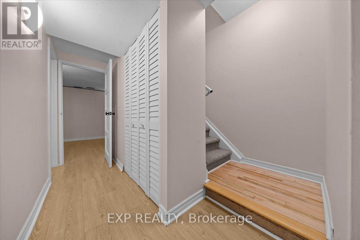#167 1449 RIDGEBROOK DRIVE - 25