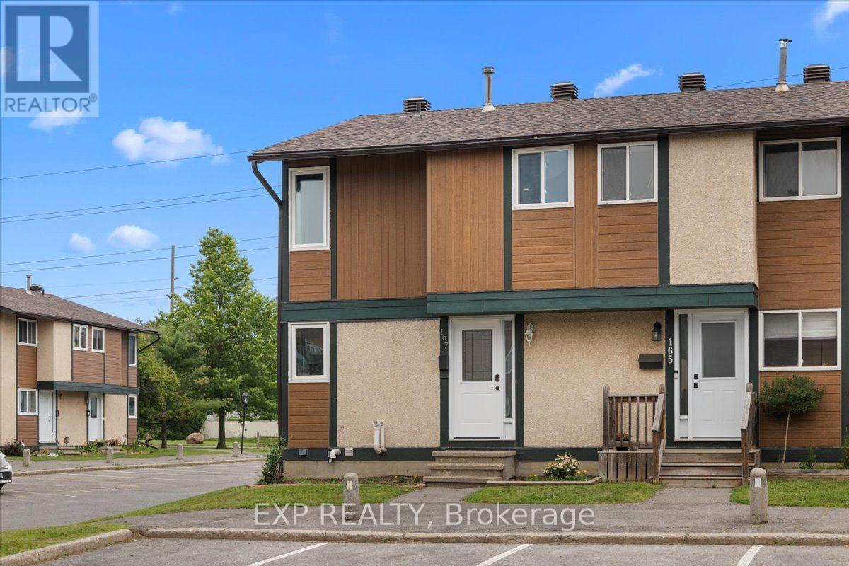 #167 1449 RIDGEBROOK DRIVE - 3