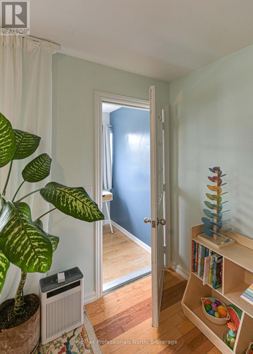 817 EIGHTH AVENUE - 25
