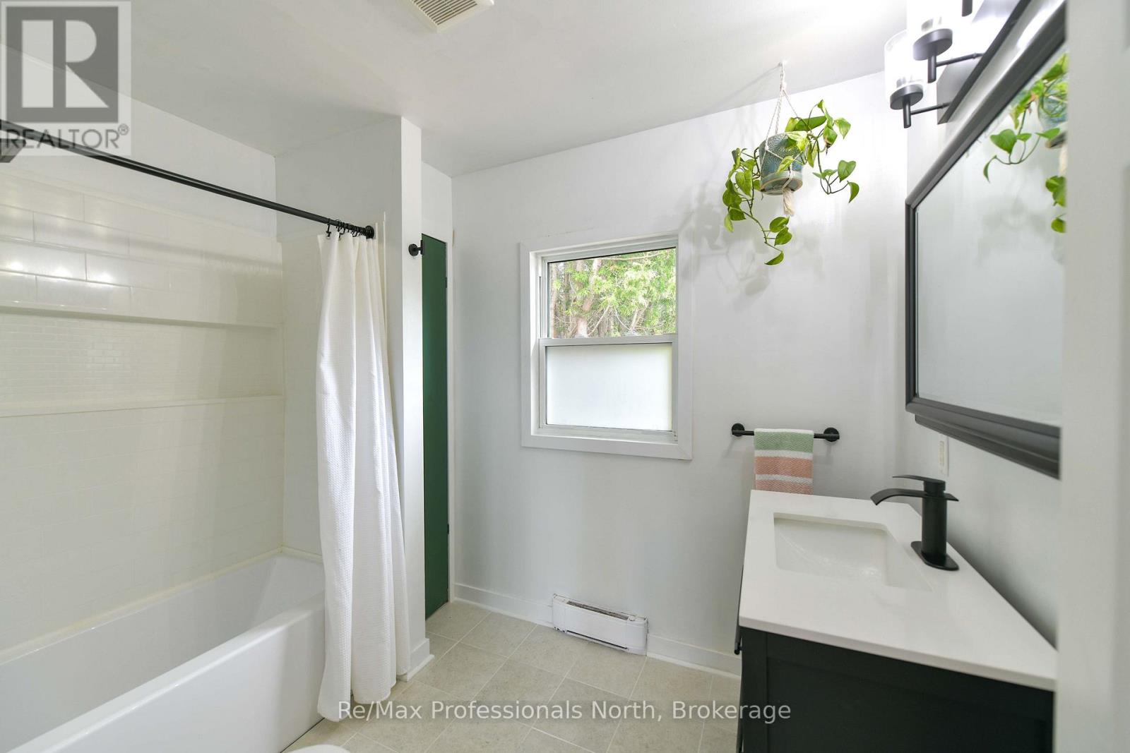 817 EIGHTH AVENUE - 28