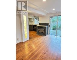 410 Clearmeadow Boulevard, Newmarket, ON L3X2C7 Photo 6