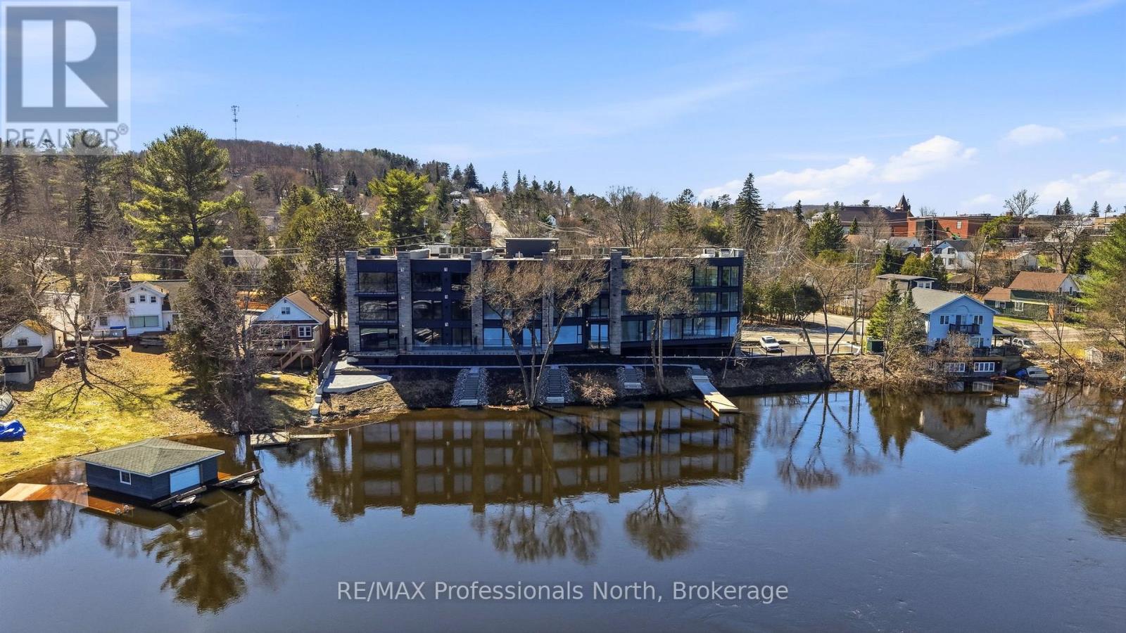 #203 32 BRUNEL ROAD - 15