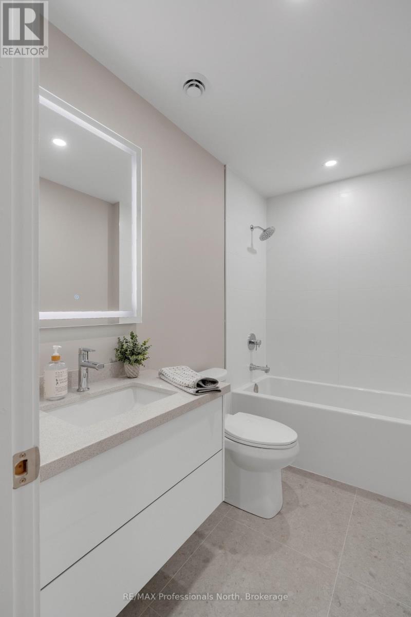#203 32 BRUNEL ROAD - 9