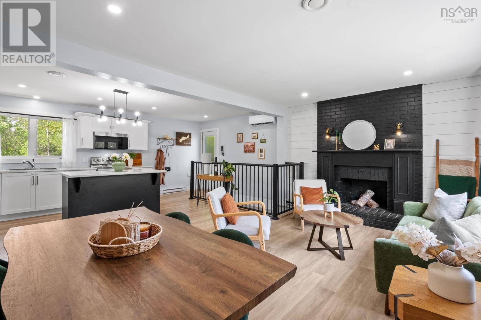 49 Rockwell Drive - 3
