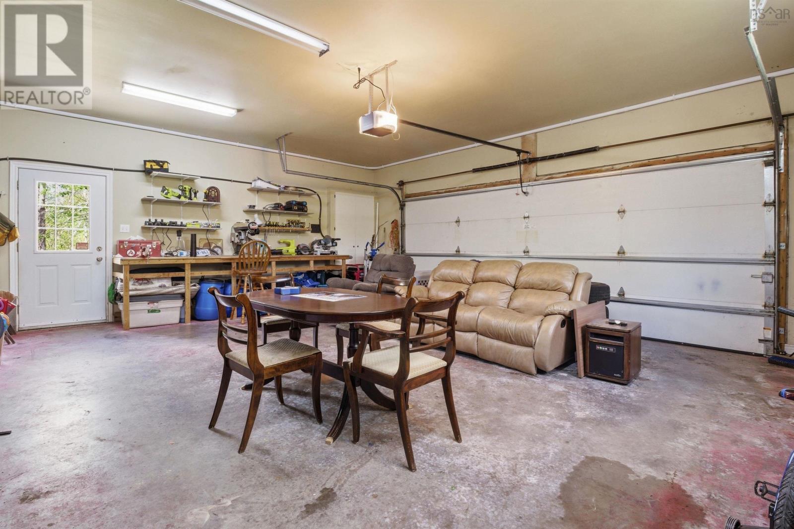 30 Chater Drive - 36