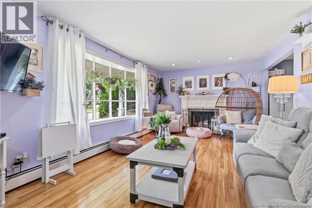 413 McAllister - Image 7