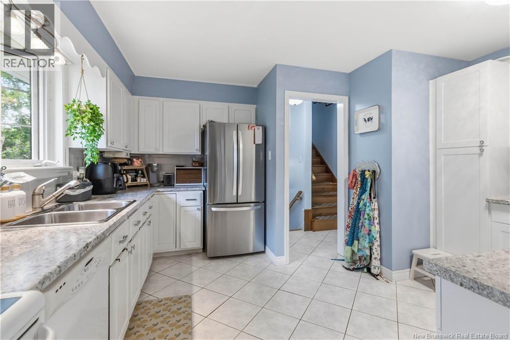 413 McAllister - Image 12