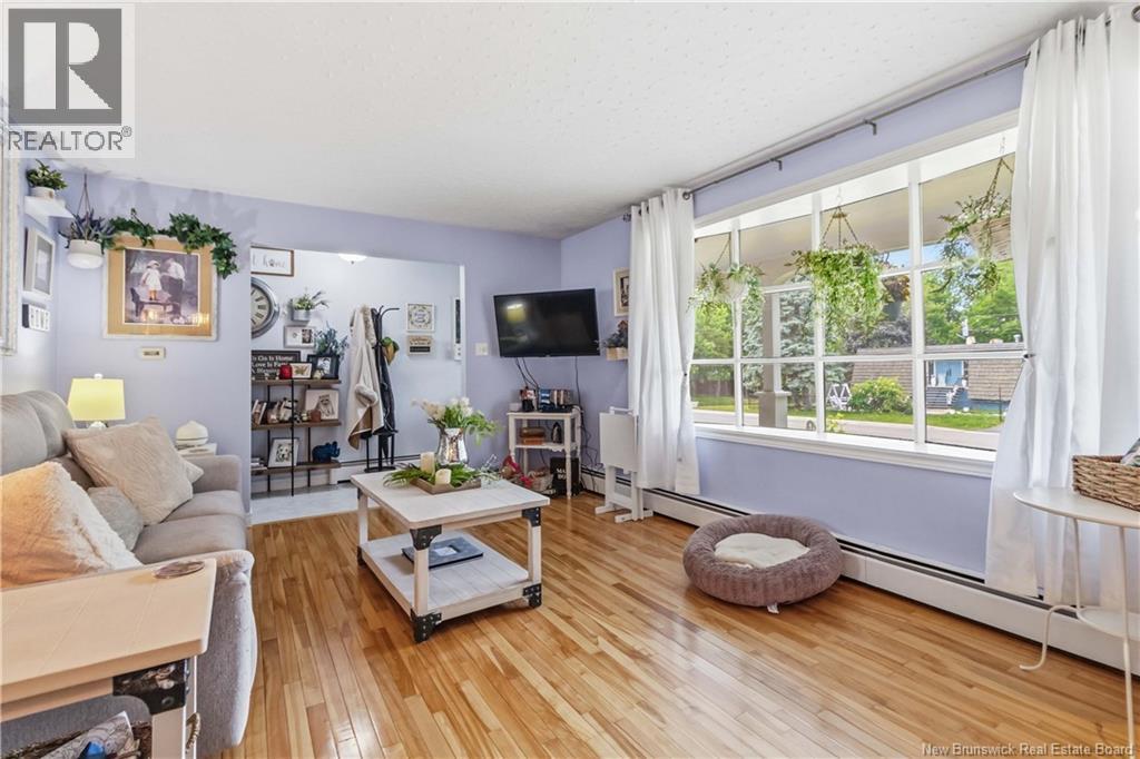413 McAllister - 10