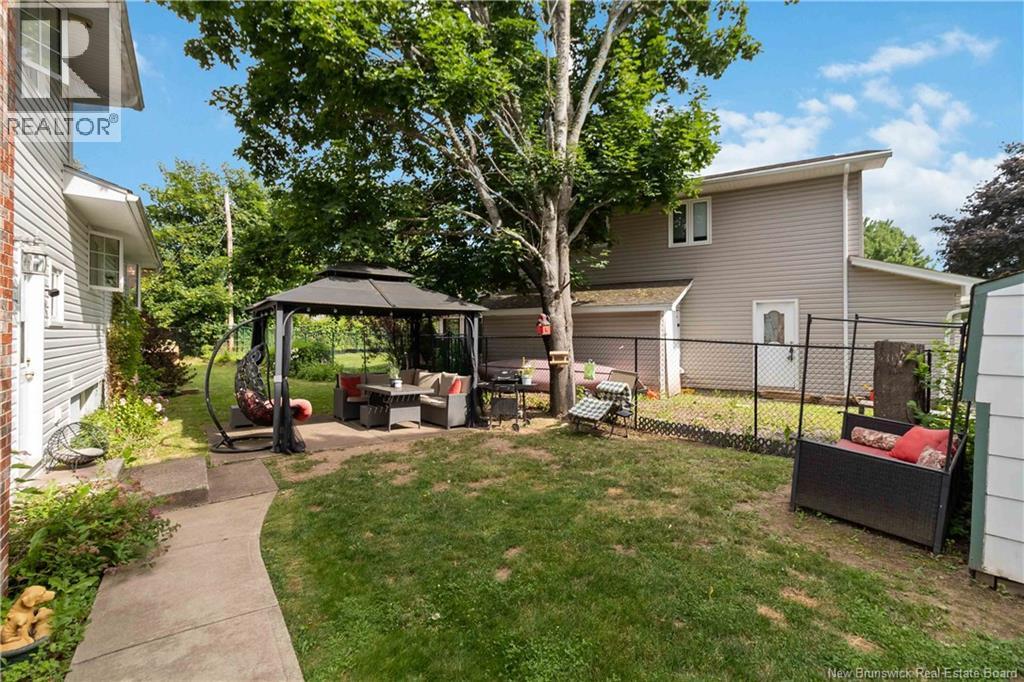 413 McAllister - 41