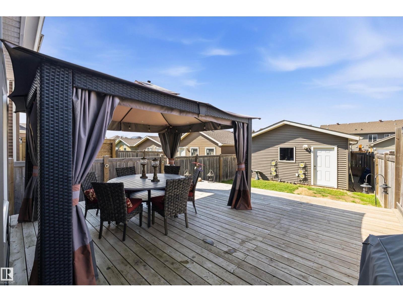 4688 CRABAPPLE RU SW SW - 24