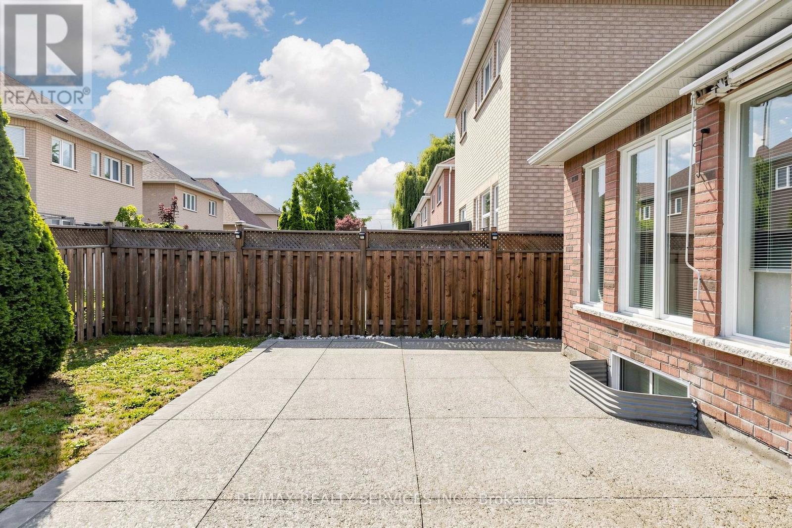 32 HILLPATH CRESCENT - Image 48