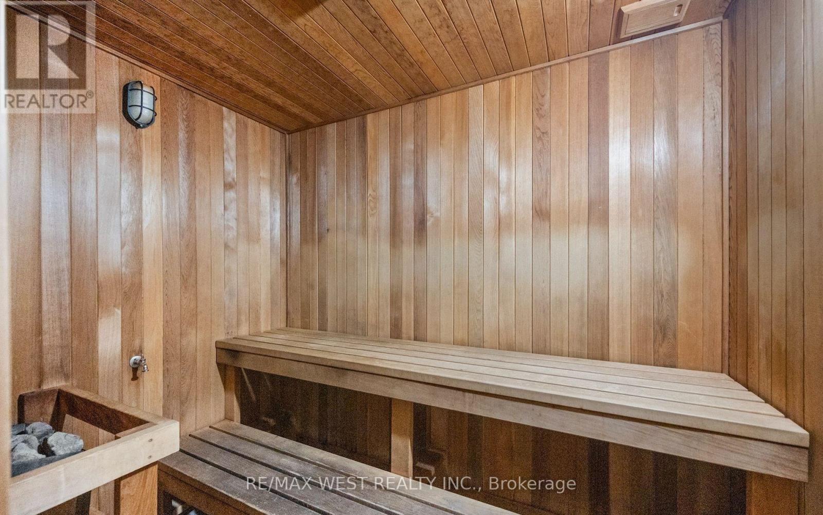 #1206 1 VALHALLA INN ROAD - Image 21