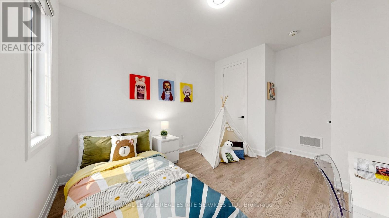 1527 VARELAS PASSAGE - Image 31