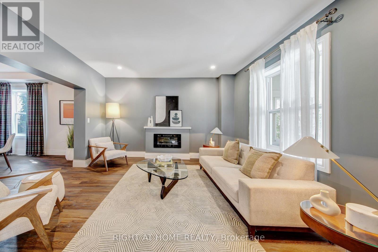 30 WILLOW STREET N - 12