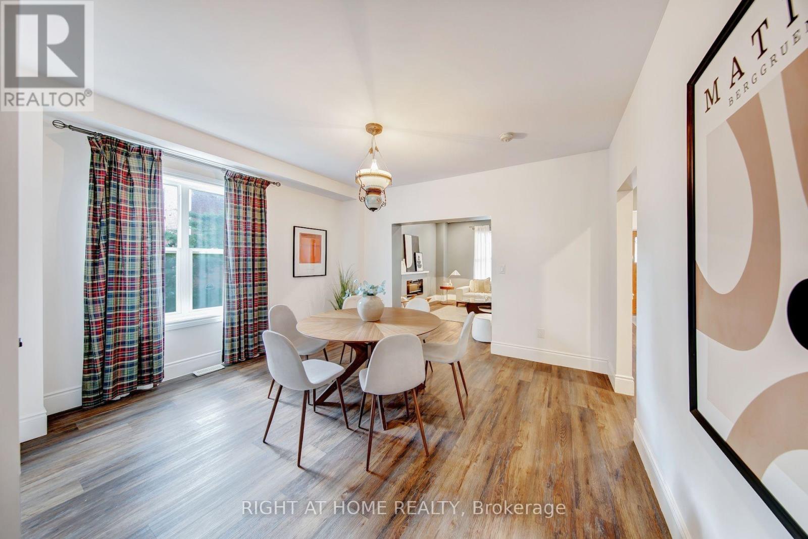 30 WILLOW STREET N - 14