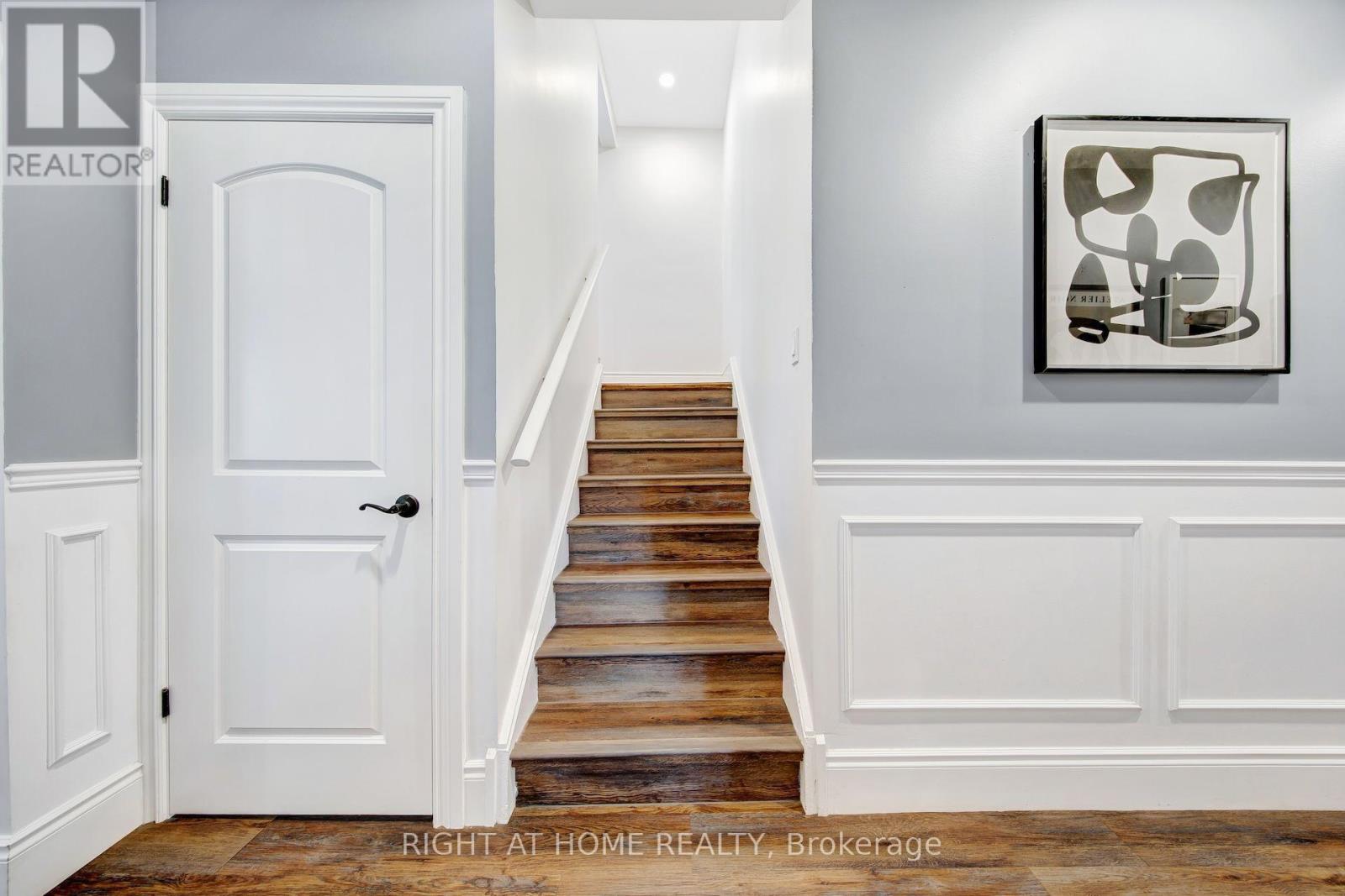30 WILLOW STREET N - 22