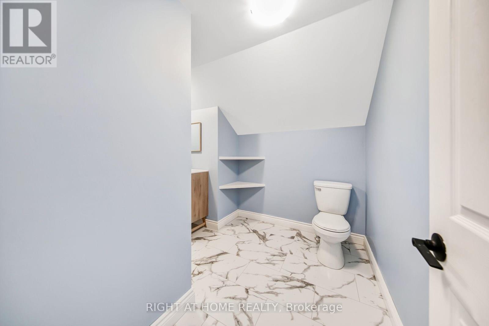 30 WILLOW STREET N - 34