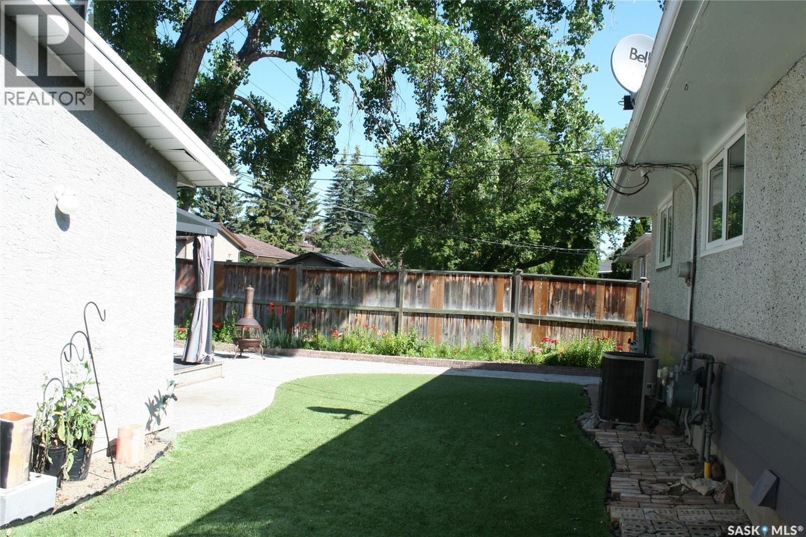 128 Riddell CRESCENT - 26