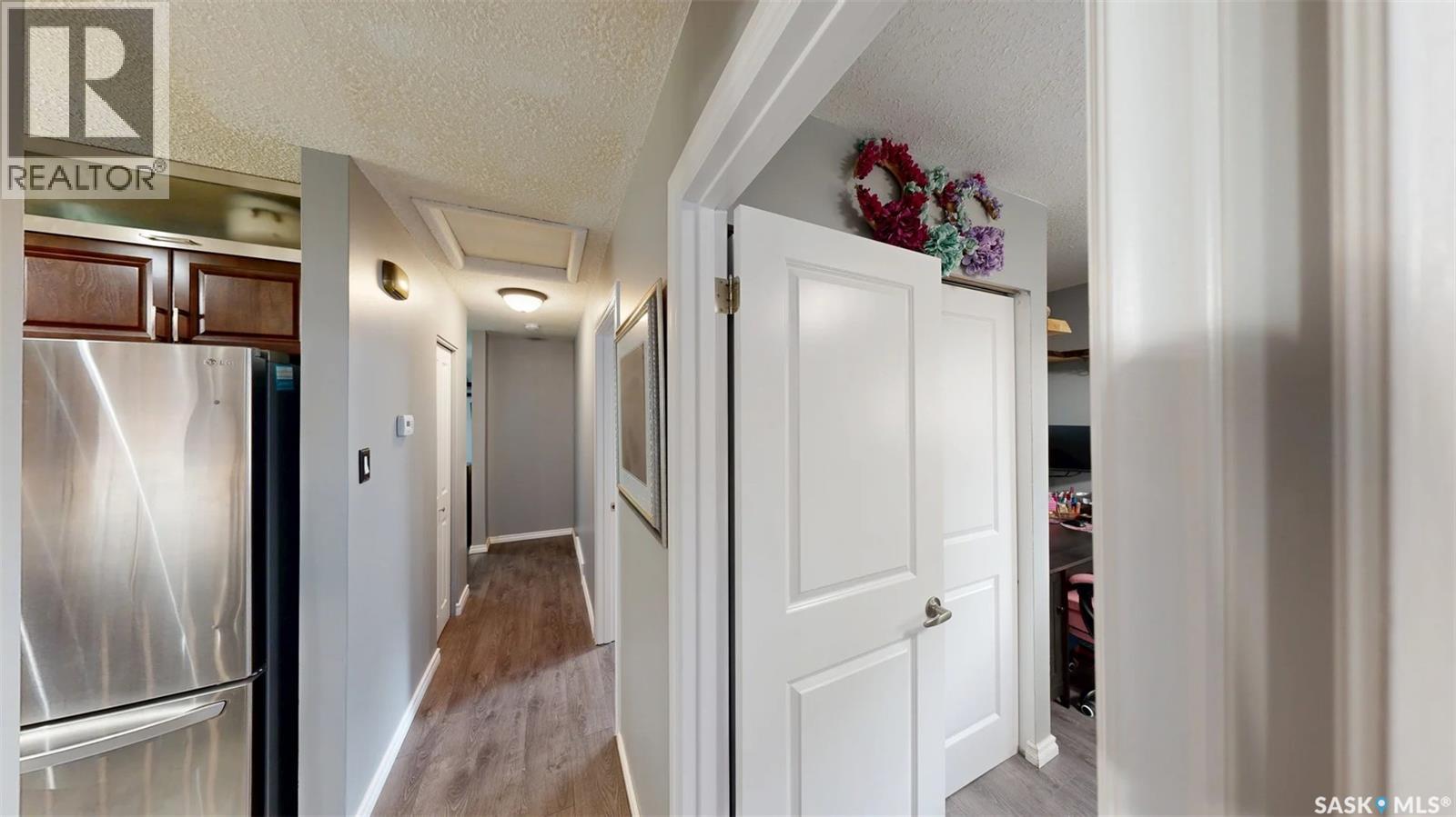 128 Riddell CRESCENT - 9