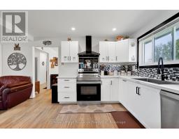 Foyer - 34 Queen Avenue, Bluewater, ON N0M1J0 Photo 14