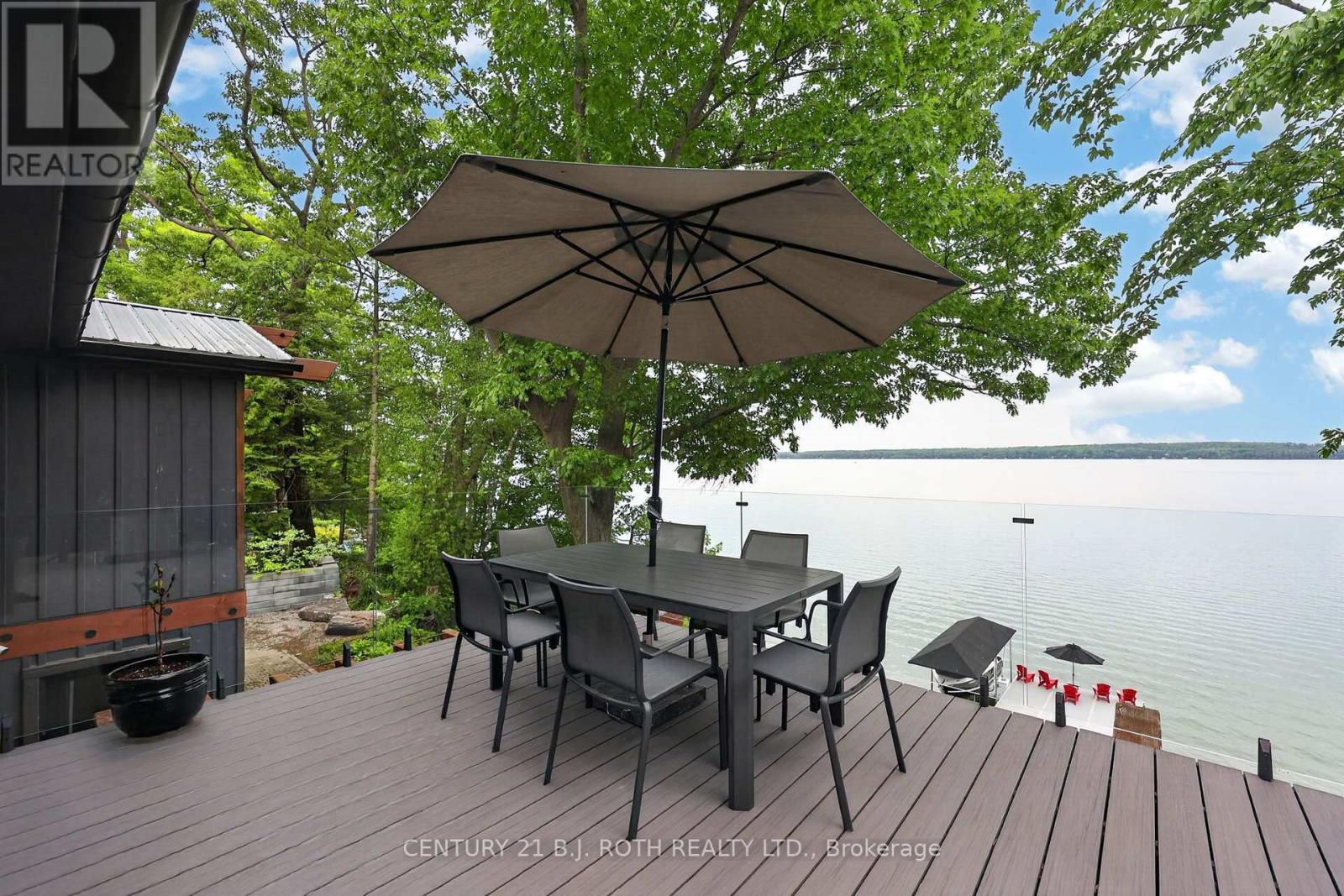9 BARRIE TERRACE - Image 37