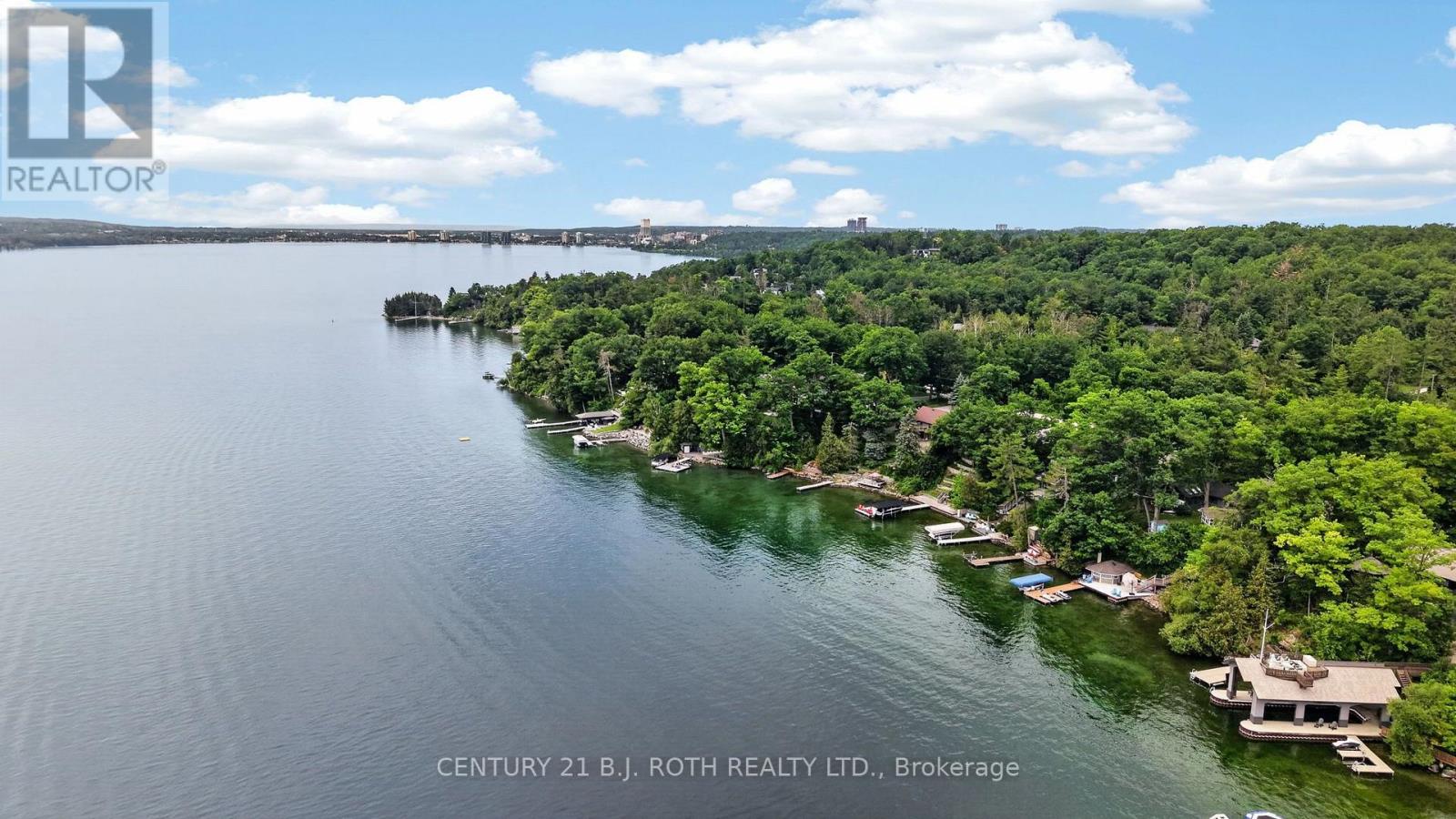 9 BARRIE TERRACE - 49