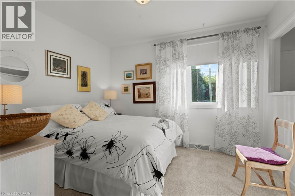 1327 PELHAM Street - 11