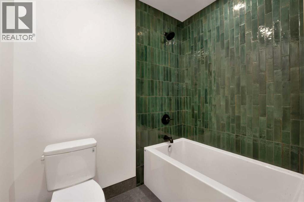 3511 34 Avenue SW - 28