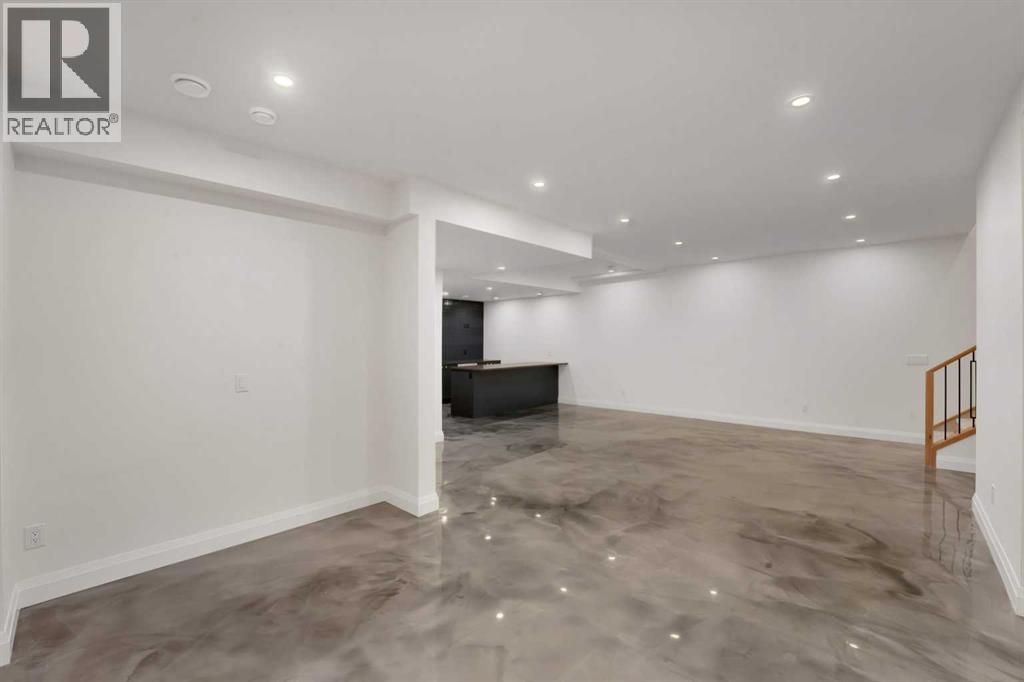 3511 34 Avenue SW - 32