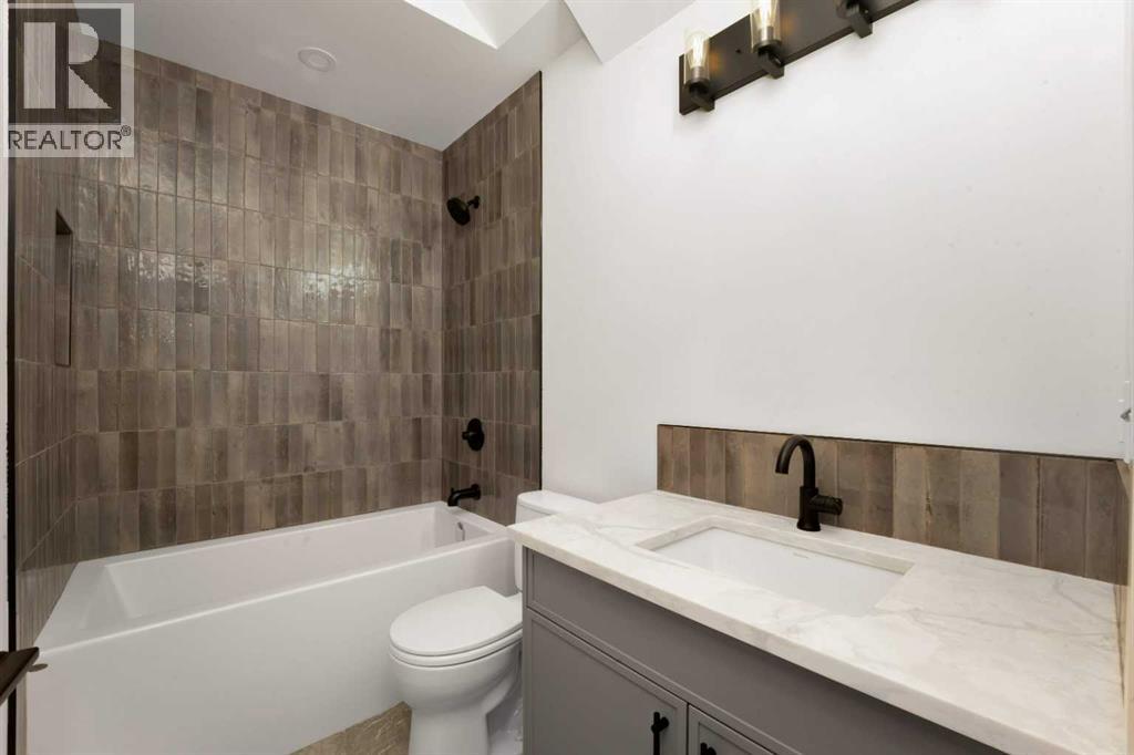 3511 34 Avenue SW - 34