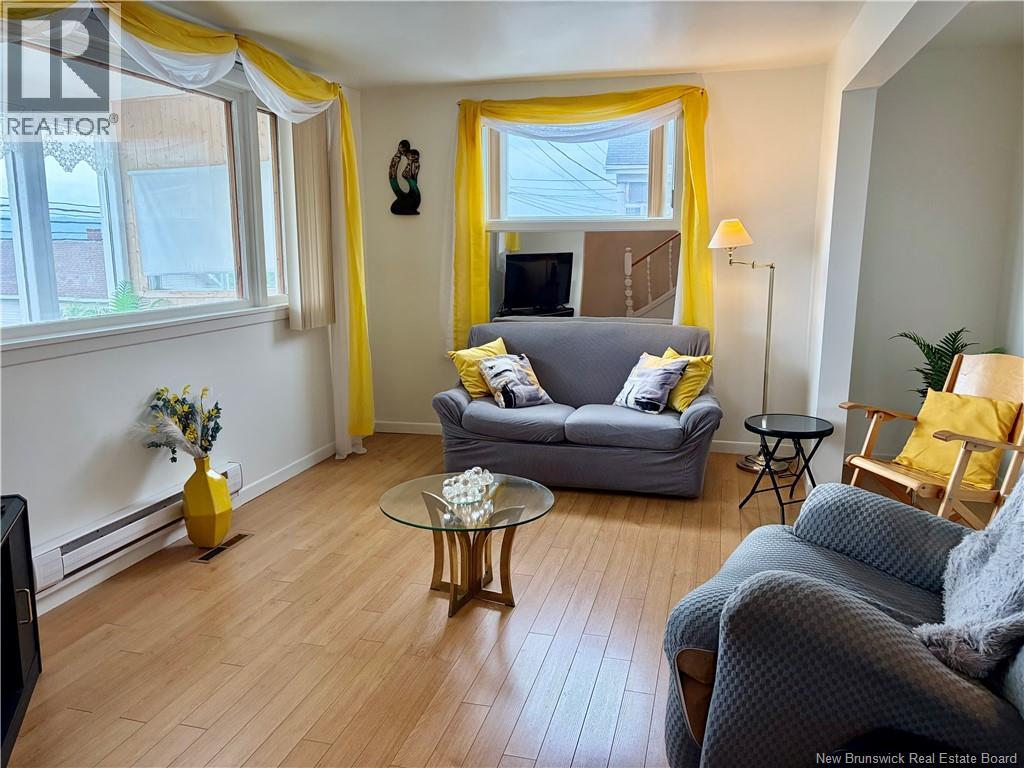 510 Victoria - 13
