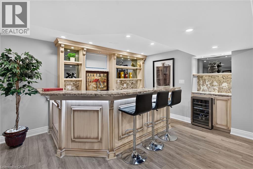 160 WILLS Crescent - Image 36