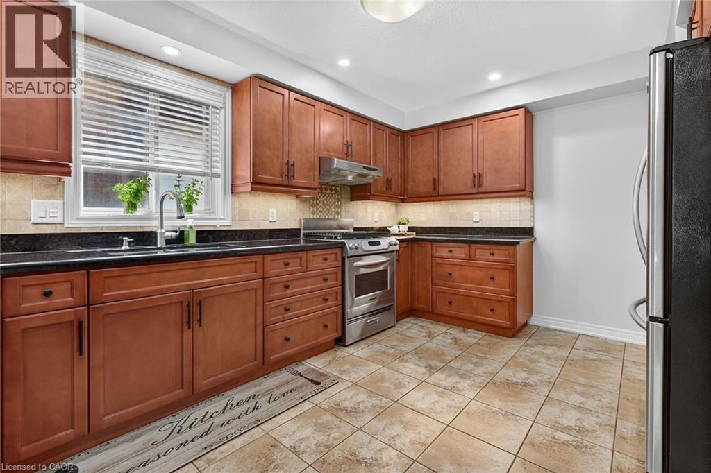 160 WILLS Crescent - Image 17