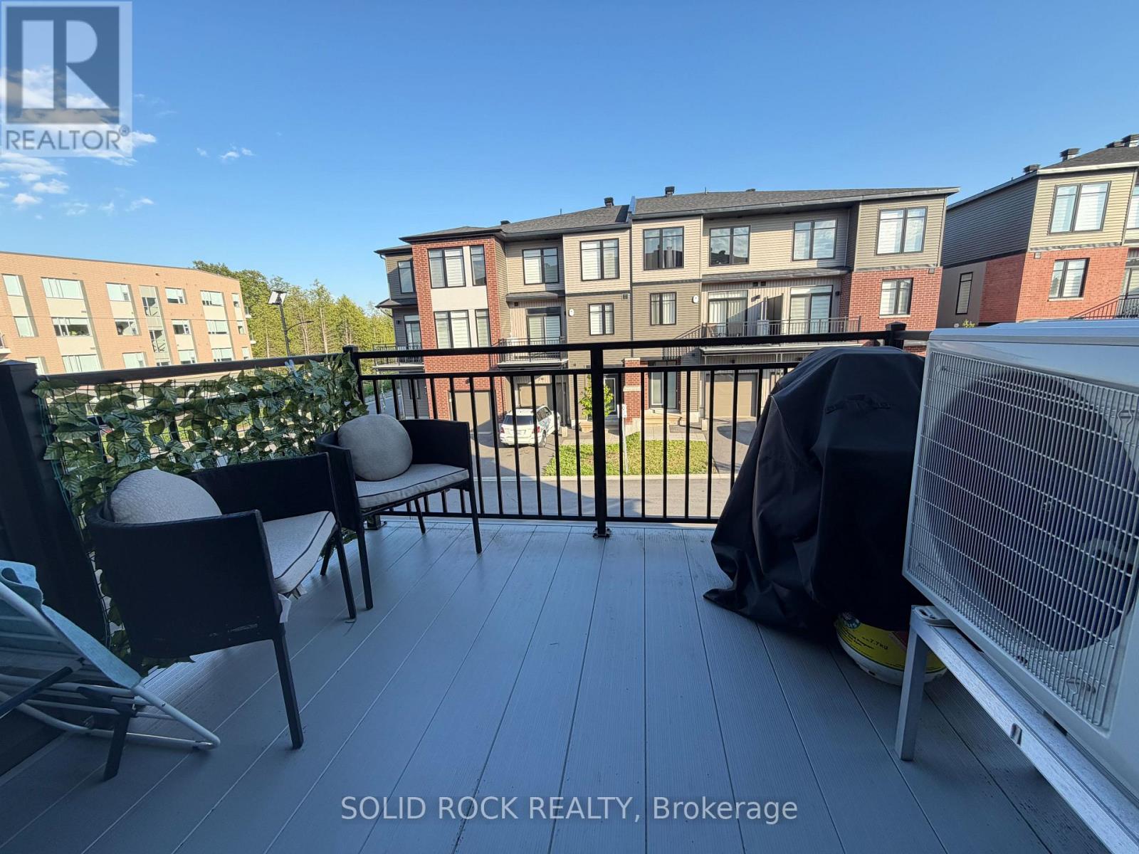 House for Rent in Ottawa – 215 TUSSOCK PRIVATE, Ottawa – By Peter Sagos - Image 11