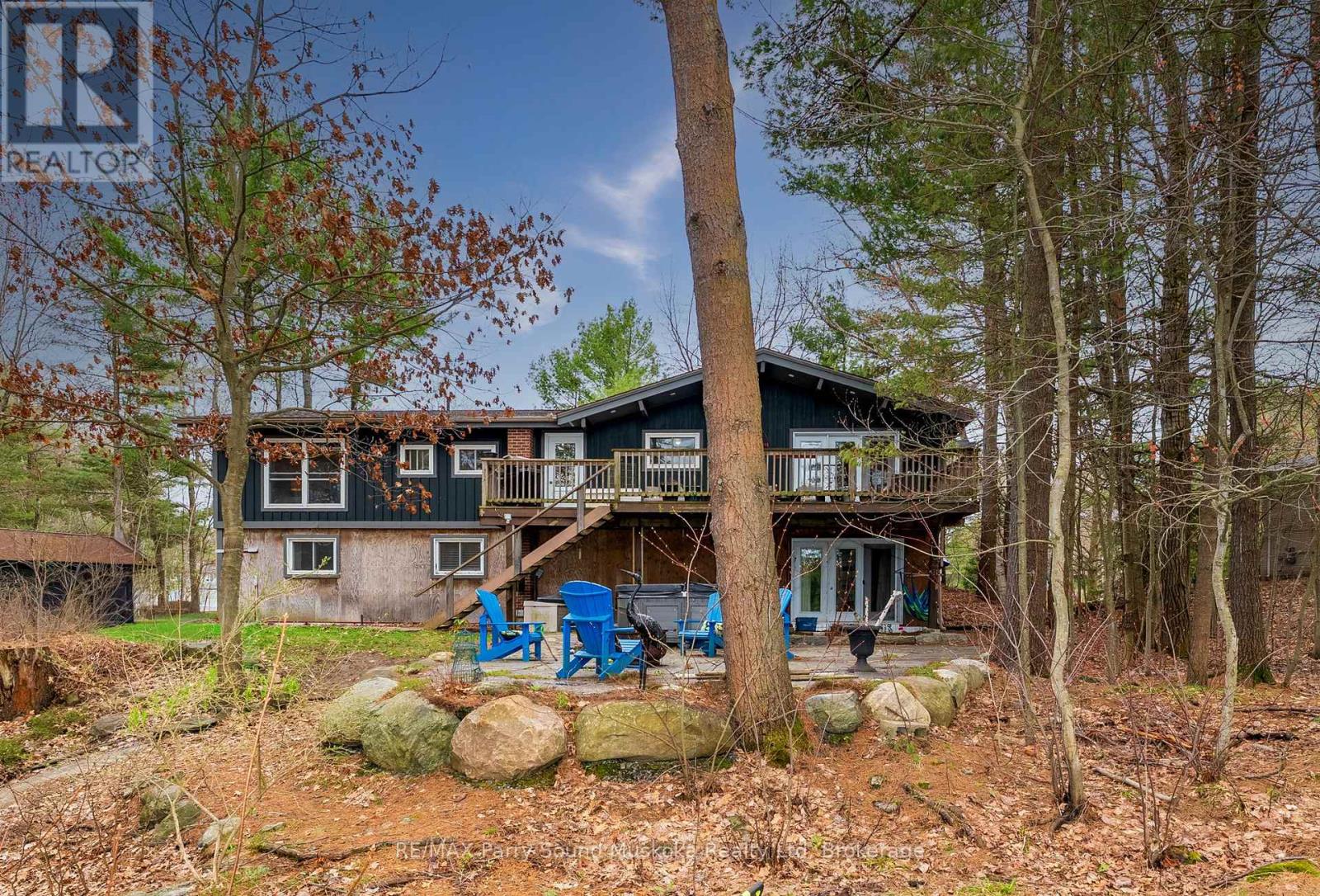 11 BRENDA AVENUE - 41