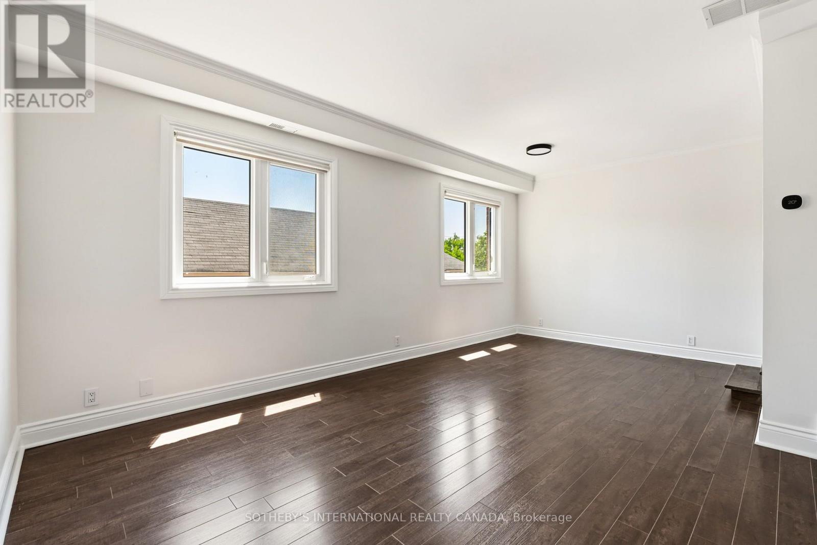 #210 101 HAMMERSMITH AVENUE - Image 7