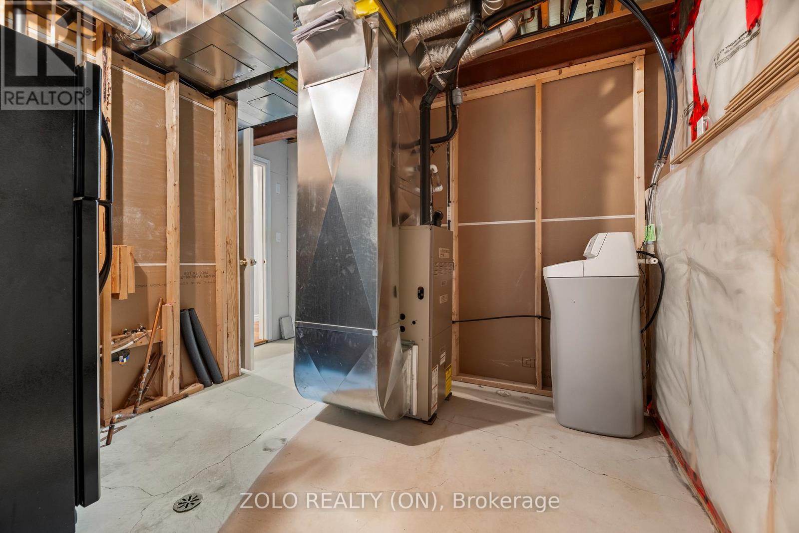 80 GAVEY STREET - 40