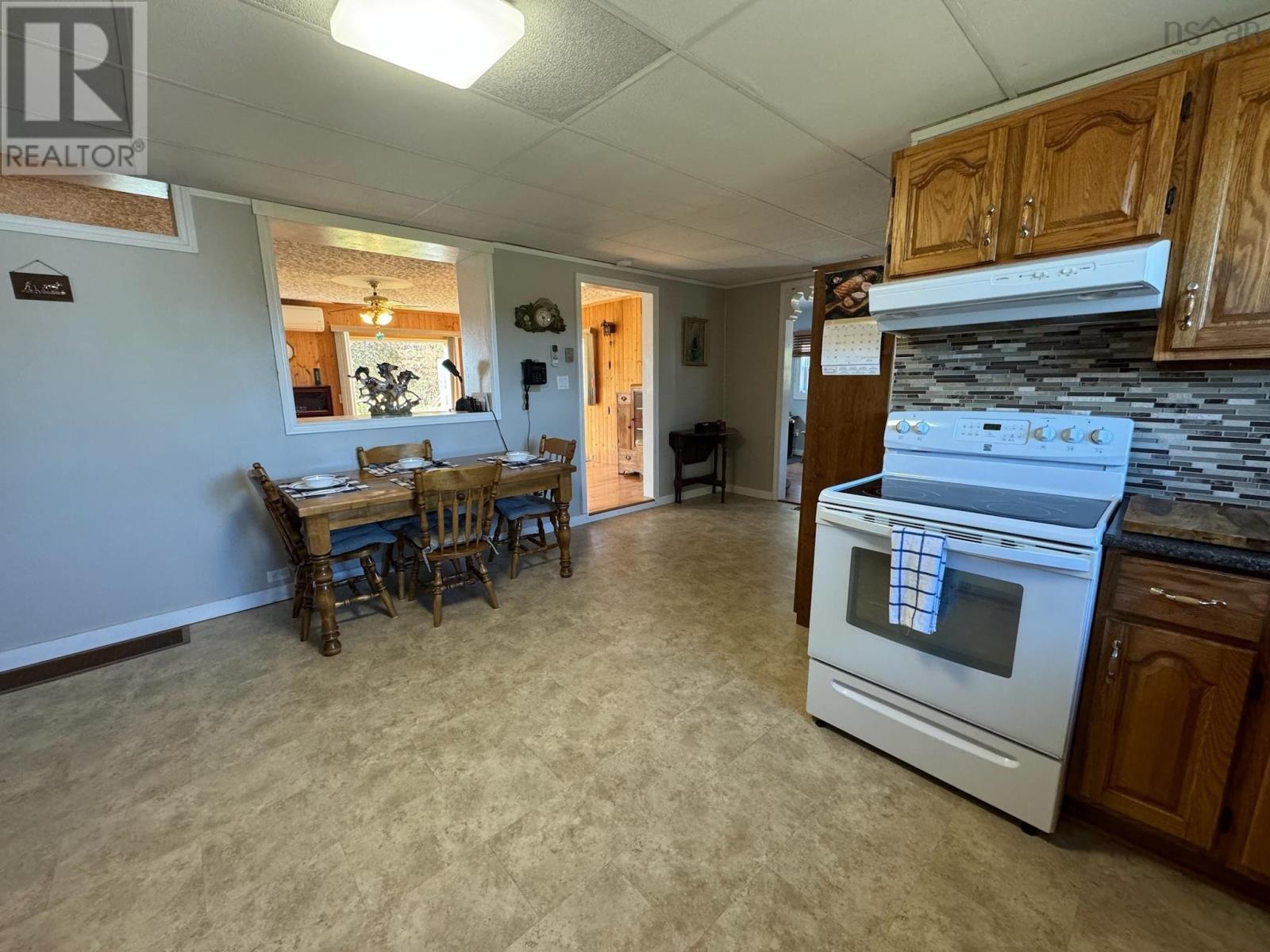 721 Descousse-Cap La Ronde Road - 9
