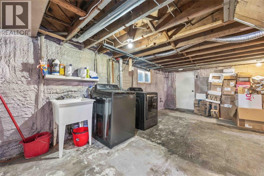 860 LONDON ROAD - 33