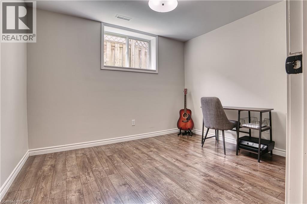 745 LAVERY Street - 34