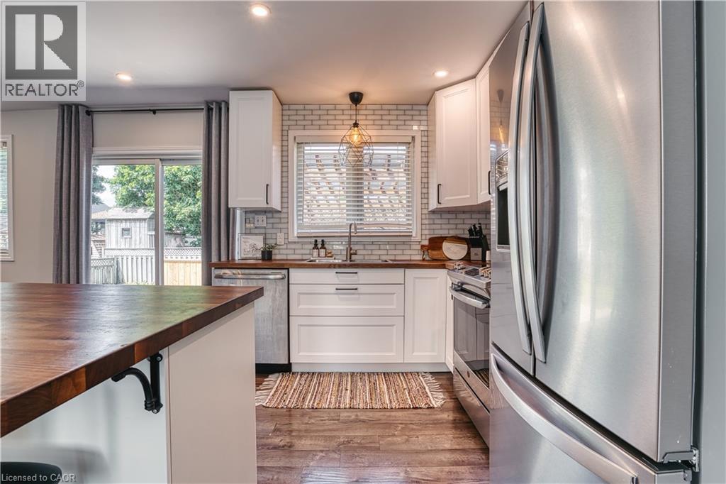 745 LAVERY Street - Image 21