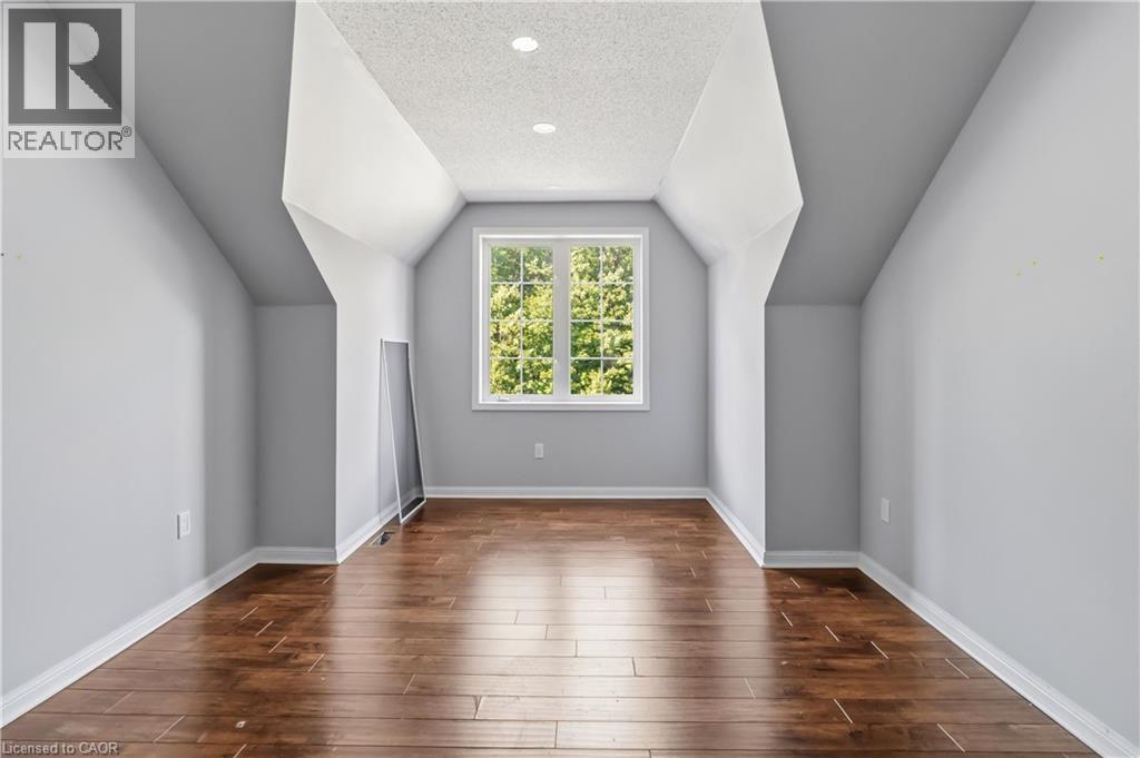 930 LANCASTER Boulevard - 18