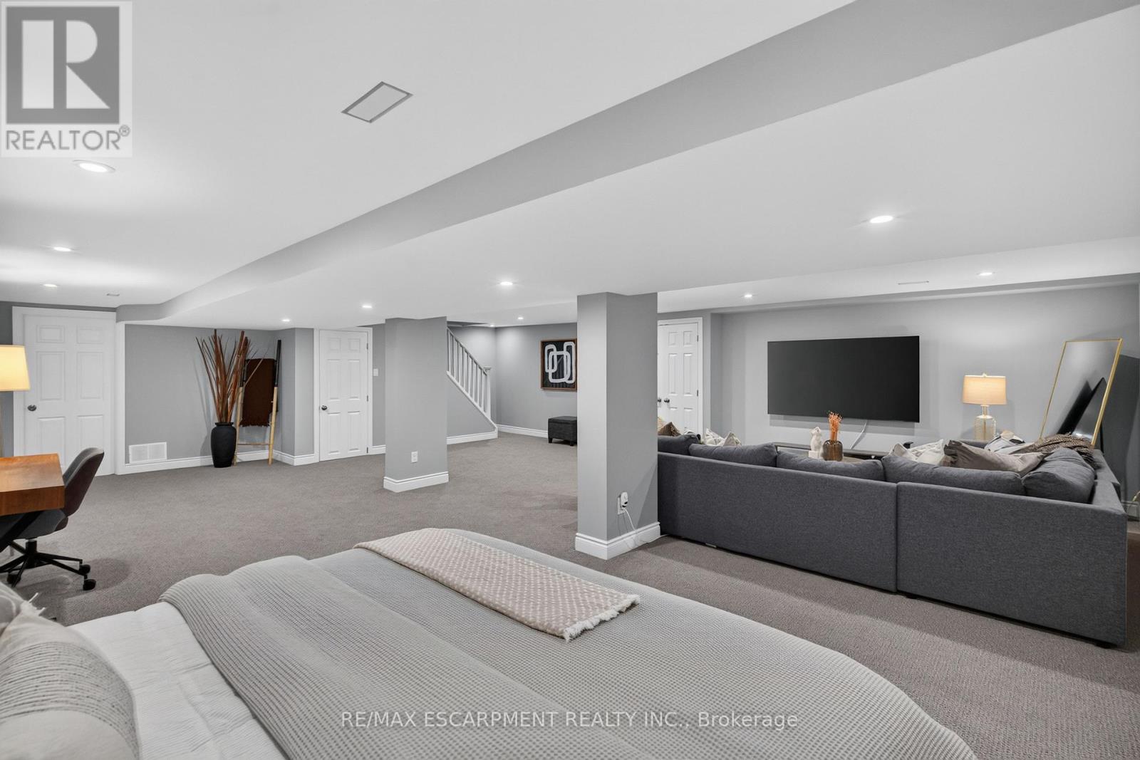 4461 TREMINEER AVENUE - 24