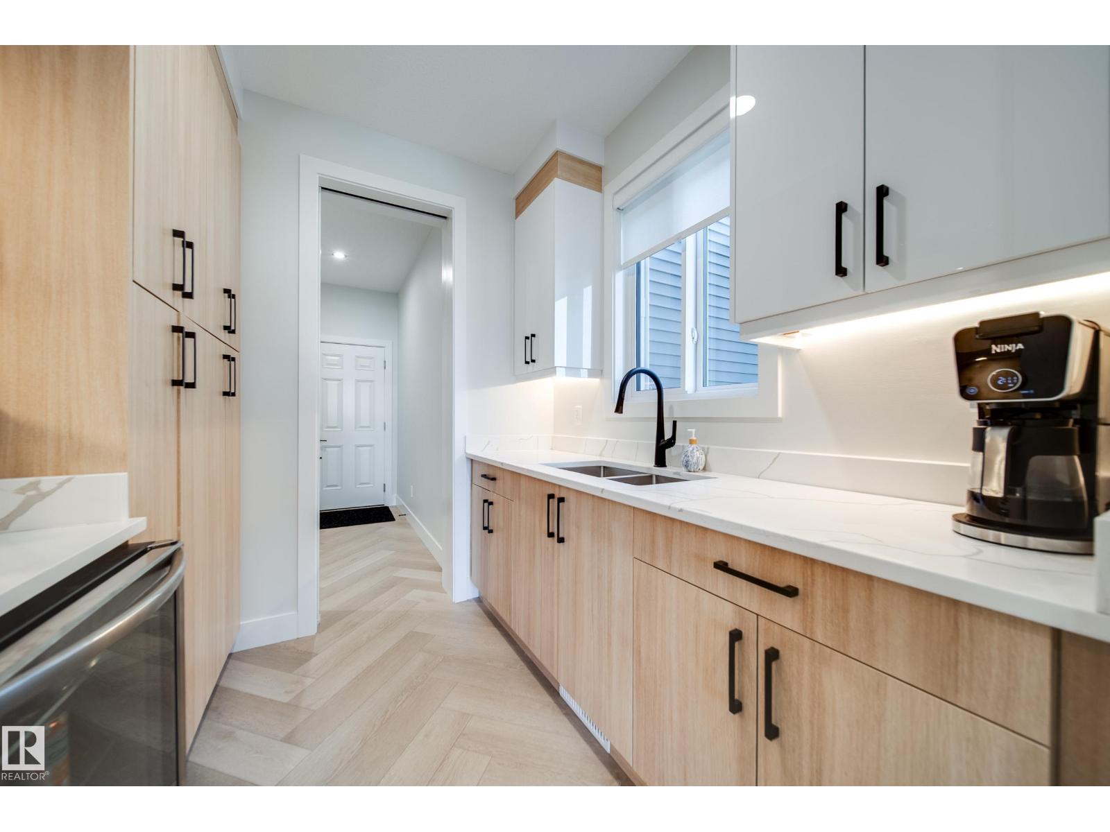 30 BAKER ST - 13