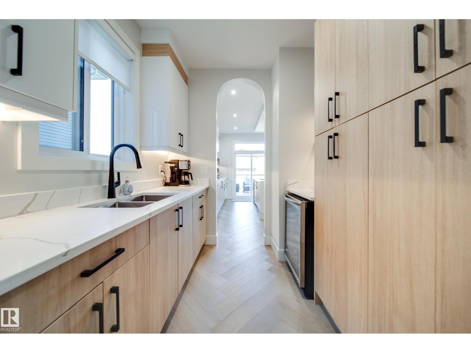 30 BAKER ST - 14