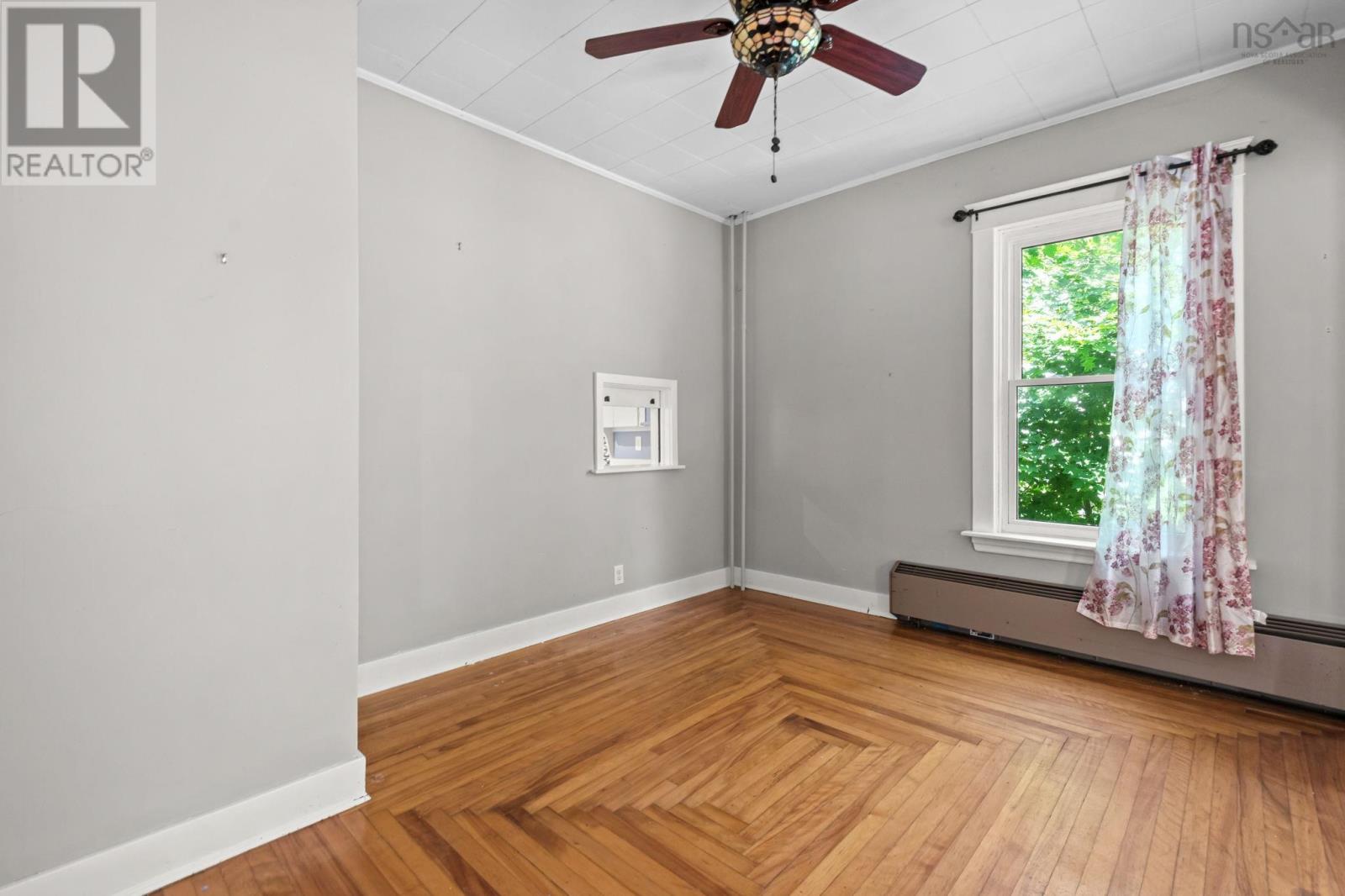475 Albert Street - 20