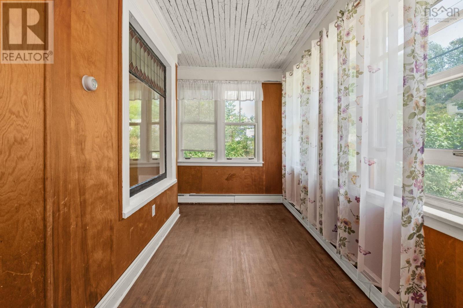 475 Albert Street - 31