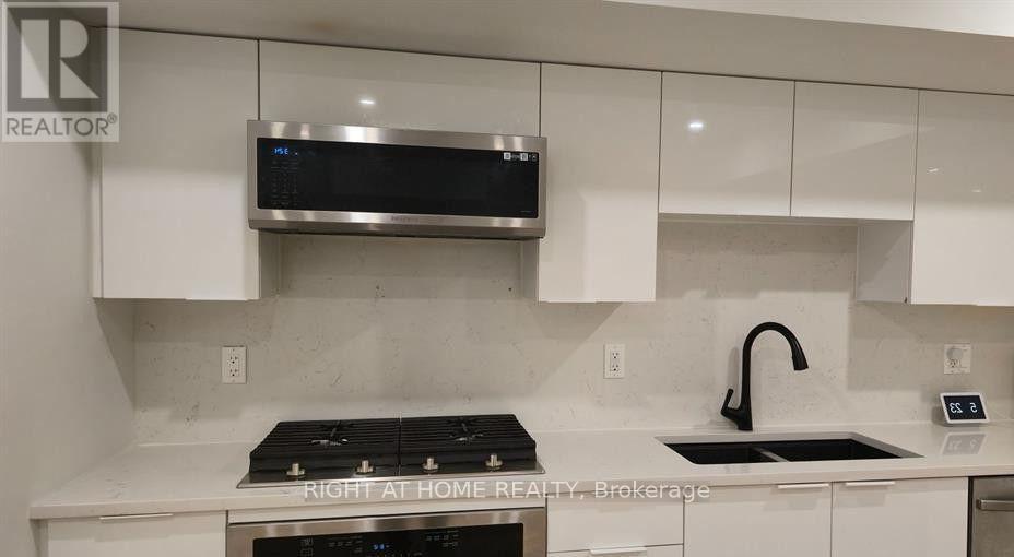 Condos for Rent in Ottawa – B – 185 CARLETON AVENUE, Ottawa – By Peter Sagos - Image 5