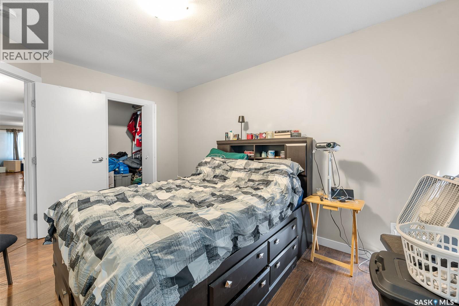 A&B 683 GARNET STREET - 13