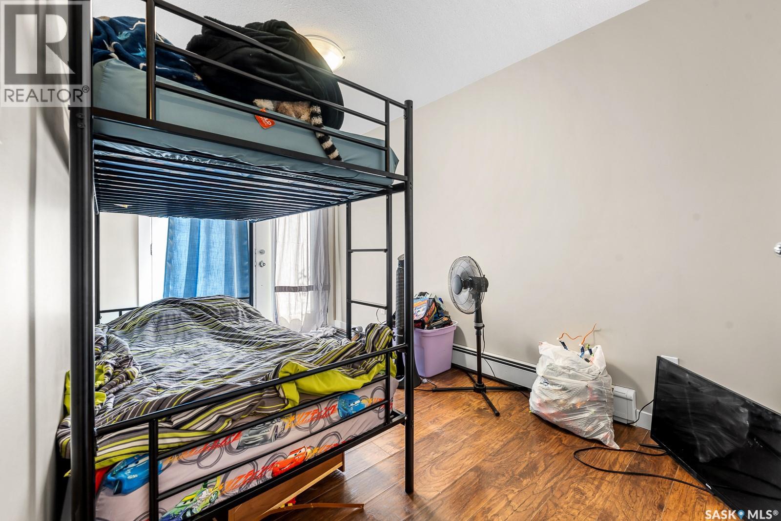 A&B 683 GARNET STREET - 14